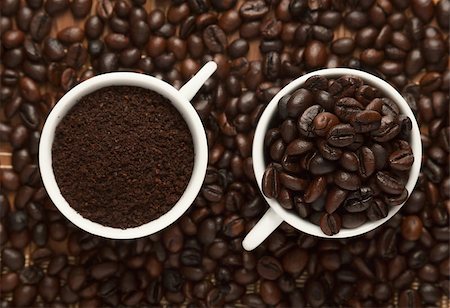 two cups of ground coffee and roasted coffee Stock Photo - Budget Royalty-Free & Subscription, Code: 400-08400889