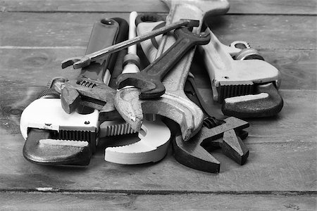 a pile of wrenches close up, black and white picture Stockbilder - Microstock & Abonnement, Bildnummer: 400-08410841