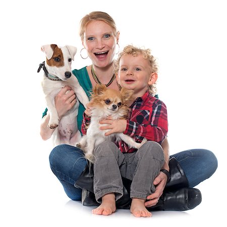 simsearch:400-08412999,k - little boy, dogs and mother in front of white background Foto de stock - Super Valor sin royalties y Suscripción, Código: 400-08413006