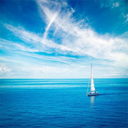 Beautiful Seascape with White Yacht Sailing in Blue Sea. Square Photo with Copy Space. Fotografie stock - Microstock e Abbonamento, Codice: 400-08427787