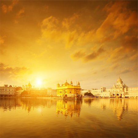 simsearch:400-07990369,k - Golden sunrise at Golden Temple in Amritsar, Punjab, India. Stock Photo - Budget Royalty-Free & Subscription, Code: 400-08429300