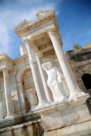 simsearch:400-05682890,k - The ancient city of Sagalassos in Turkey Foto de stock - Super Valor sin royalties y Suscripción, Código: 400-08429342