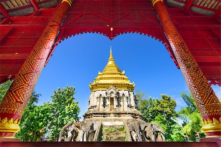 simsearch:400-05924770,k - Chiang Mai, Thailand at Wat Chiang Man. Photographie de stock - Aubaine LD & Abonnement, Code: 400-08434075