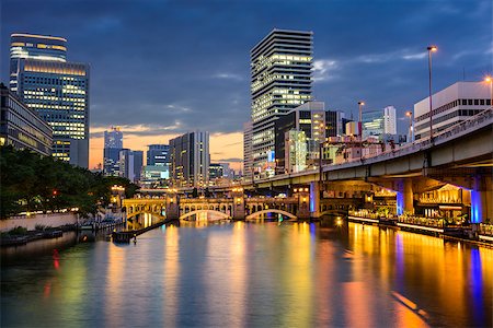 simsearch:400-08114963,k - Osaka, Japan skyline over the Dojima river in the Nakanoshima district. Stockbilder - Microstock & Abonnement, Bildnummer: 400-08431439