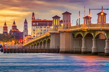 simsearch:400-08434073,k - St. Augustine, Florida, USA bridge and river. Foto de stock - Royalty-Free Super Valor e Assinatura, Número: 400-08431433