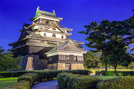 simsearch:400-07263208,k - Matsue, Japan at the castle. The castle has one of the few original castle keeps in the country. Fotografie stock - Microstock e Abbonamento, Codice: 400-08432035