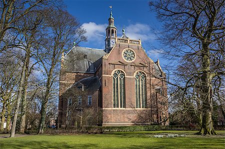 simsearch:400-08432432,k - Nieuwe kerk church in the center of Groningen, Netherlands Fotografie stock - Microstock e Abbonamento, Codice: 400-08432432
