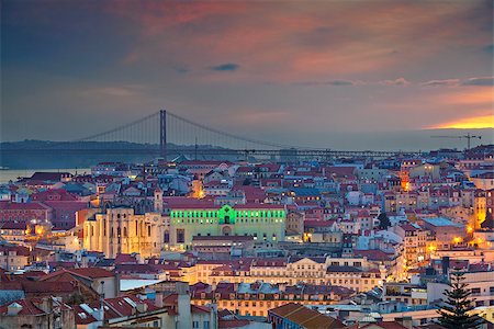 simsearch:400-07729303,k - Image of Lisbon, Portugal during twilight blue hour. Stockbilder - Microstock & Abonnement, Bildnummer: 400-08432811
