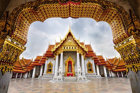 simsearch:400-06855214,k - Wat Benchamabophit, the Marble Temple, in Bangkok, Thailand. Foto de stock - Super Valor sin royalties y Suscripción, Código: 400-08432924