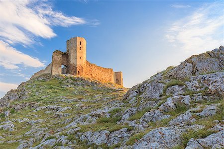 simsearch:400-05039952,k - ruins of ancient Enisala royal castle in Dobrogea, Romania Foto de stock - Royalty-Free Super Valor e Assinatura, Número: 400-08432966