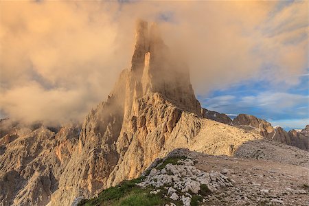 simsearch:400-08110984,k - Vajolet towers in Dolomites, Val di Fassa, Italy Photographie de stock - Aubaine LD & Abonnement, Code: 400-08433286