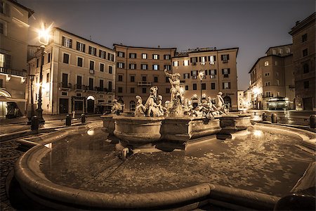fontäne - Rome, Italy: Piazza Navona in the sunrise Stock Photo - Budget Royalty-Free & Subscription, Code: 400-08497570