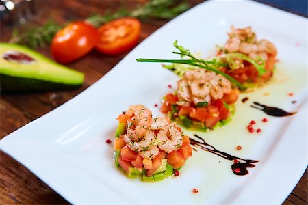 simsearch:400-07896718,k - Salad with shrimps, tomato and avocado. Healthy food Stock Photo - Budget Royalty-Free & Subscription, Code: 400-08497919