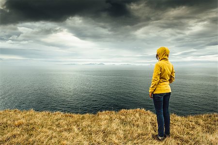 simsearch:400-03979334,k - Woman contemplating a beautiful landscape Stock Photo - Budget Royalty-Free & Subscription, Code: 400-08497977