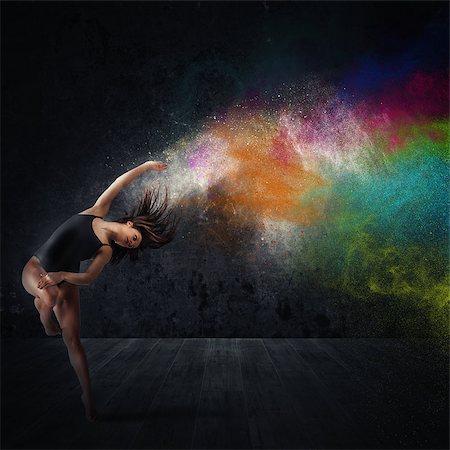 simsearch:400-04040695,k - Agile woman dancer dance with colored pigments Foto de stock - Royalty-Free Super Valor e Assinatura, Número: 400-08499046