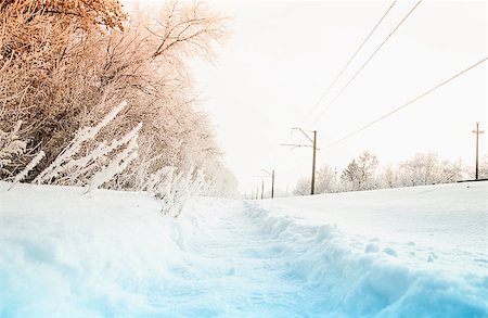 Day winter trail along the railroad, view from below Stock Photo - Budget Royalty-Free & Subscription, Code: 400-08493172