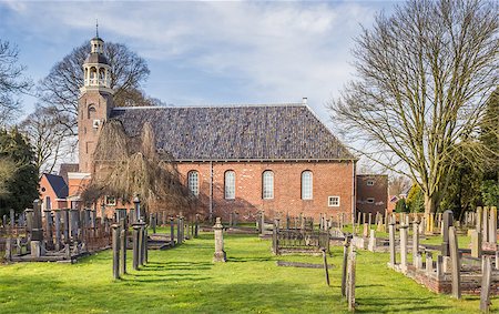 simsearch:400-07317558,k - Reformed church and graveyard in Oude Pekela, Holland Foto de stock - Royalty-Free Super Valor e Assinatura, Número: 400-08507990