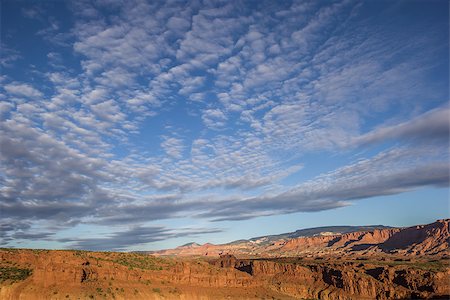 Morning sky over Capitol Reef National Park, Utah, America Photographie de stock - Aubaine LD & Abonnement, Code: 400-08500050