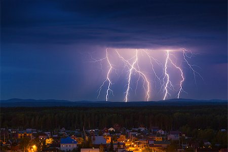 simsearch:400-08506969,k - lightning storm at night Photographie de stock - Aubaine LD & Abonnement, Code: 400-08501130