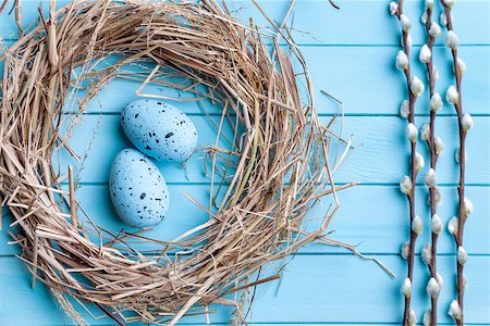 simsearch:400-07921731,k - Traditional Easter eggs on a wooden background Stock Photo - Budget Royalty-Free & Subscription, Code: 400-08528637