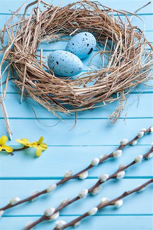 simsearch:400-07921731,k - Traditional Easter eggs on a wooden background Stock Photo - Budget Royalty-Free & Subscription, Code: 400-08528638