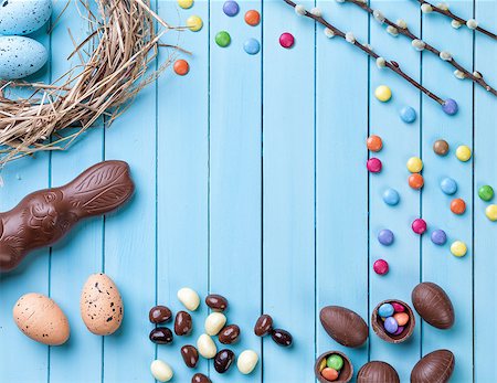 simsearch:400-07921731,k - Traditional Easter eggs on a wooden background Stock Photo - Budget Royalty-Free & Subscription, Code: 400-08528641