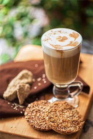 simsearch:400-06142439,k - coffee latte cup with cookies closeup Stock Photo - Budget Royalty-Free & Subscription, Code: 400-08528858