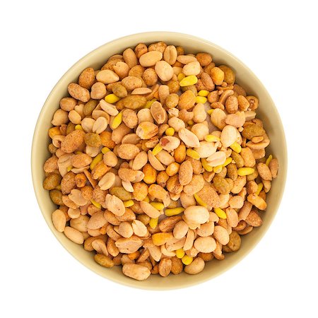 simsearch:400-04846153,k - Fresh mixed salted nuts in a bowl, peanut mix, isolated on white Stock Photo - Budget Royalty-Free & Subscription, Code: 400-08530907