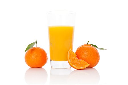 simsearch:400-05046087,k - Fresh tangerine juice and ripe mandarin isolated on white background. Healthy fresh fruit juice. Stockbilder - Microstock & Abonnement, Bildnummer: 400-08533206