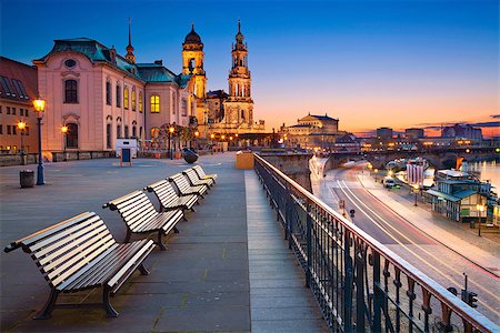simsearch:400-08794882,k - Image of Dresden, Germany during twilight blue hour. Photographie de stock - Aubaine LD & Abonnement, Code: 400-08554762