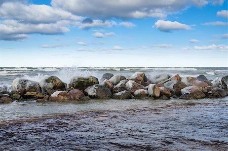 simsearch:400-07248425,k - Sea waves breaking on the rocks, seascape Photographie de stock - Aubaine LD & Abonnement, Code: 400-08555822