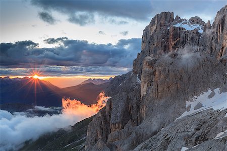 simsearch:400-08111064,k - sunset in Dolomite Alps, Italy Foto de stock - Super Valor sin royalties y Suscripción, Código: 400-08575984