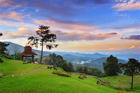 simsearch:400-04835760,k - Beautiful sunset on hight mountains at Huai Nam Dang national park in Chiang Mai province of Thailand Foto de stock - Super Valor sin royalties y Suscripción, Código: 400-08572520