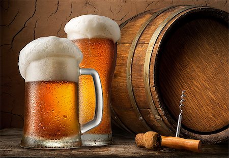 simsearch:400-07899094,k - Cold beer and wooden barrel in cellar Stock Photo - Budget Royalty-Free & Subscription, Code: 400-08573632