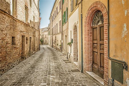 simsearch:400-07257535,k - An image of a typical italian city street Stock Photo - Budget Royalty-Free & Subscription, Code: 400-08626650