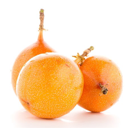 passiflora - Passion fruit maracuja granadilla on white background. Photographie de stock - Aubaine LD & Abonnement, Code: 400-08621893
