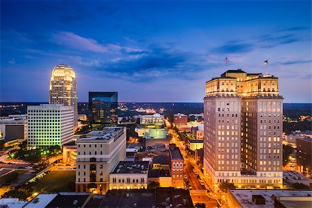 simsearch:400-08508412,k - Winston-Salem, North Carolina, USA skyline. Fotografie stock - Microstock e Abbonamento, Codice: 400-08694946