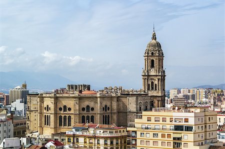 simsearch:400-08861624,k - The Cathedral of Malaga is a Renaissance church in the city of Malaga in Andalusia in southern Spain.It was constructed between 1528 and 1782. View from Alcazaba Foto de stock - Super Valor sin royalties y Suscripción, Código: 400-08695315