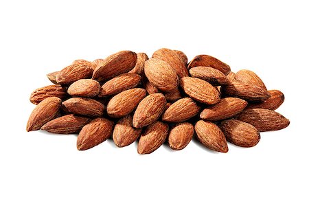 simsearch:400-08695656,k - Studio shot of group of almond nuts isolated on white background. Foto de stock - Super Valor sin royalties y Suscripción, Código: 400-08695655