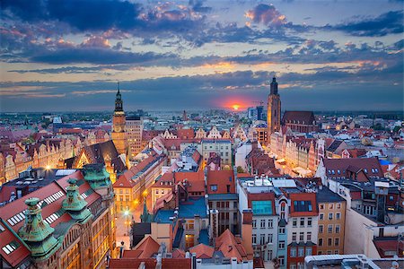 simsearch:400-08792649,k - Image of Wroclaw, Poland during twilight blue hour. Foto de stock - Super Valor sin royalties y Suscripción, Código: 400-08696754