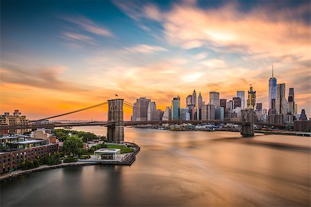simsearch:862-08700110,k - New York City Skyline over the East River. Stockbilder - Microstock & Abonnement, Bildnummer: 400-08697894