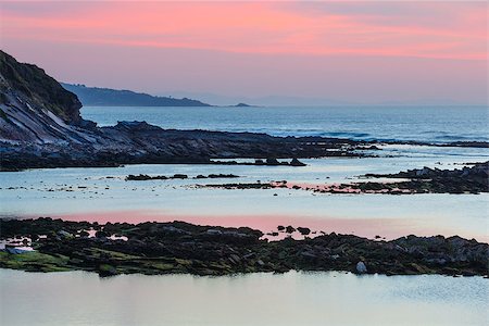 Sunset ocean coast view from beach (near Saint-Jean-de-Luz, France, Bay of Biscay). Foto de stock - Super Valor sin royalties y Suscripción, Código: 400-08706112