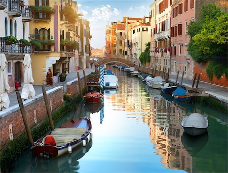 simsearch:400-07620294,k - Canal of Venice and boats, Italy Stock Photo - Budget Royalty-Free & Subscription, Code: 400-08706386