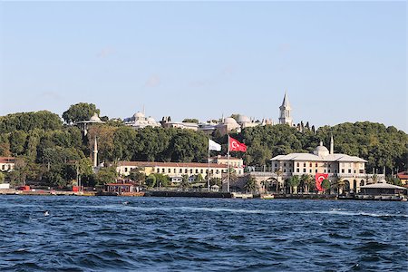 evrenkalinbacak (artist) - Topkapi Palace and Golde Horn in Istanbul City, Turkey Stockbilder - Microstock & Abonnement, Bildnummer: 400-08710371