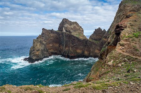 simsearch:400-08735364,k - Madeira rocks of the eastern tail of the island. Atlantic ocean, Portugal. Fotografie stock - Microstock e Abbonamento, Codice: 400-08735368