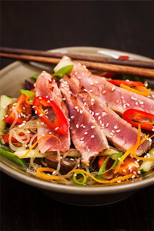simsearch:400-09225001,k - Delicious grilled tuna and  asian rice glass noodles with vegetables Stock Photo - Budget Royalty-Free & Subscription, Code: 400-08735564