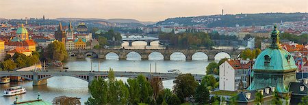 simsearch:400-07620236,k - Bridges of the Vltava River, Prague Stock Photo - Budget Royalty-Free & Subscription, Code: 400-08730515