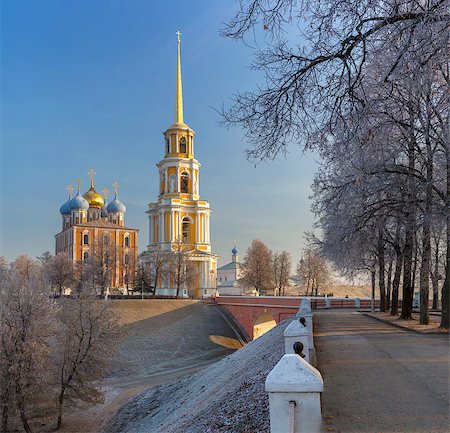 simsearch:400-07772697,k - cathedral bell tower of Ryazan kremlin,  XVIII-XIX century, Russia Foto de stock - Super Valor sin royalties y Suscripción, Código: 400-08730513