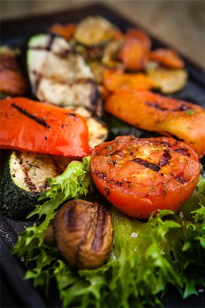 simsearch:400-07479107,k - Grilled vegetables, baked in coal oven served on a warm plate Stock Photo - Budget Royalty-Free & Subscription, Code: 400-08732674