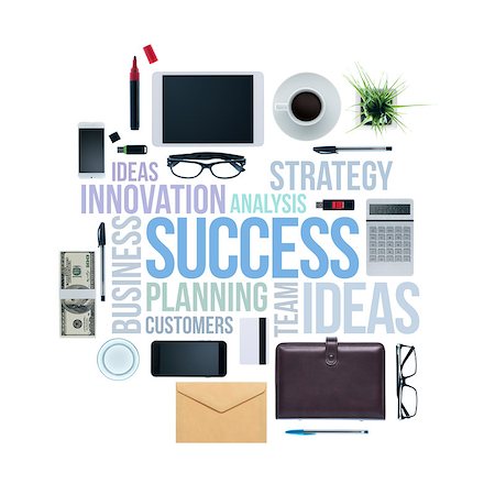 simsearch:400-09222181,k - Tablet, smartphone and desktop objects on white background, business success text concepts on white background Fotografie stock - Microstock e Abbonamento, Codice: 400-08749591